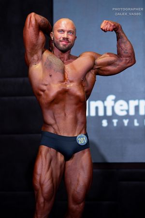СLASSIC PHYSIQUE 178